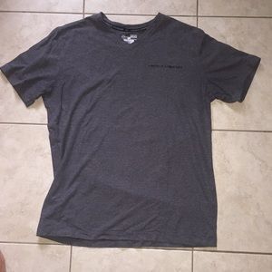 Men’s size M under armor V-neck T-shirt